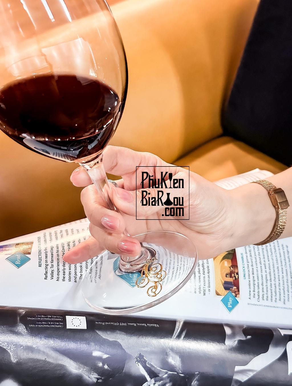 Wine charm đánh dấu ly vang, chủ đề mùa thu