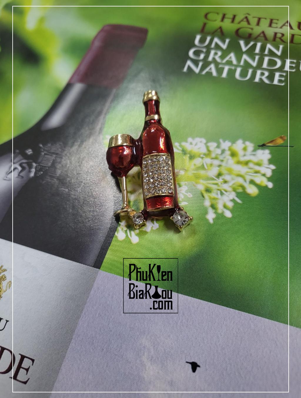 Pin cài áo hình rượu vang Penfolds