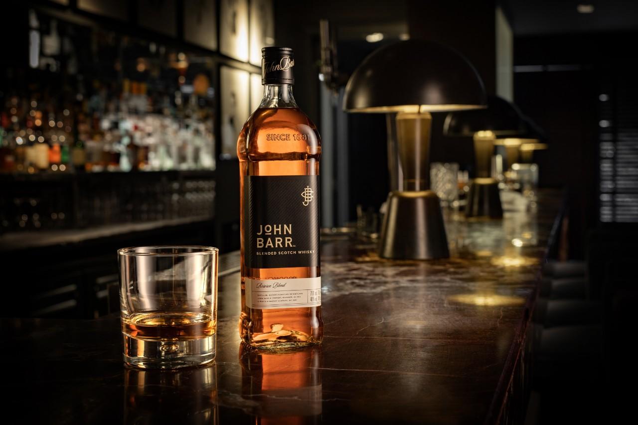 Rượu whisky John Barr Reserve Black Label 1000ml (6 chai/thùng)