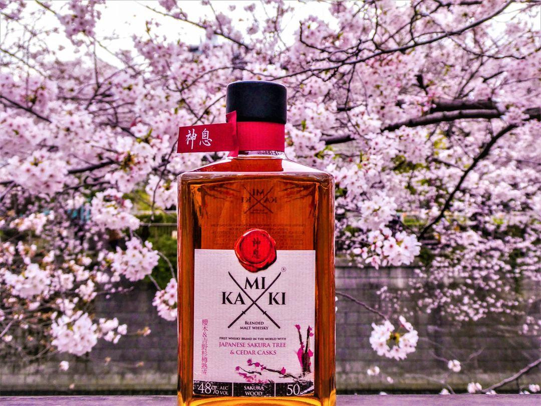 Rượu whisky Kamiki Sakura