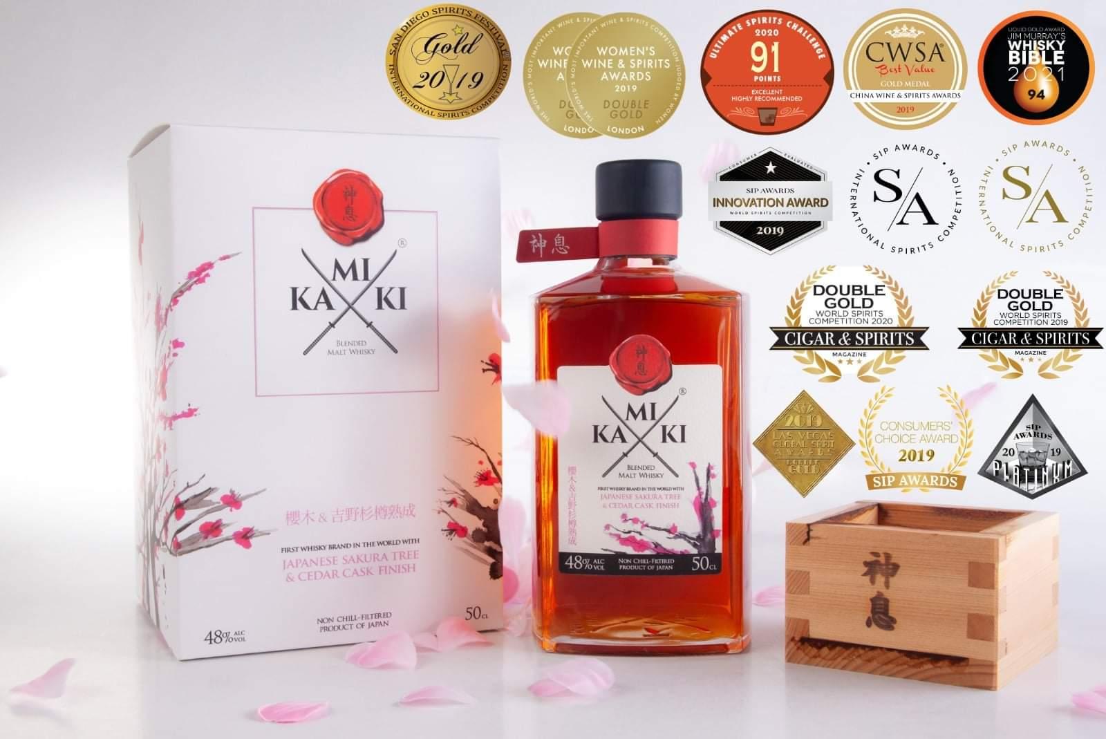 Rượu whisky Kamiki Sakura