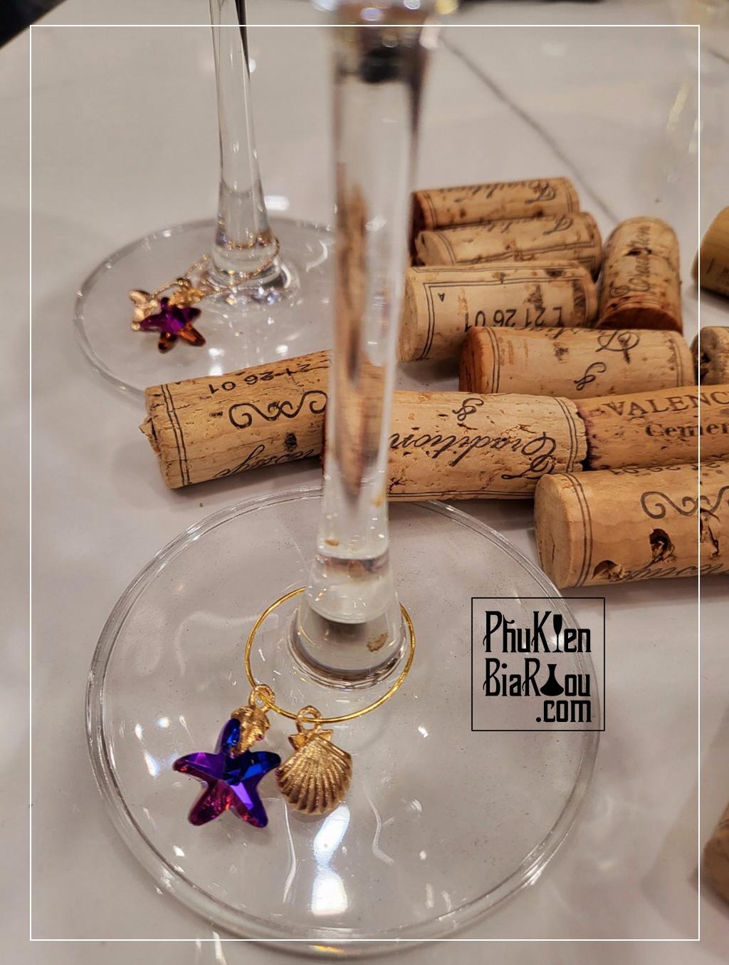 Wine Charm chủ đề đại dương